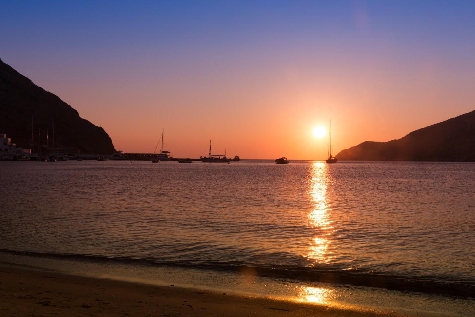 Nissos Apollonia (Sifnos)