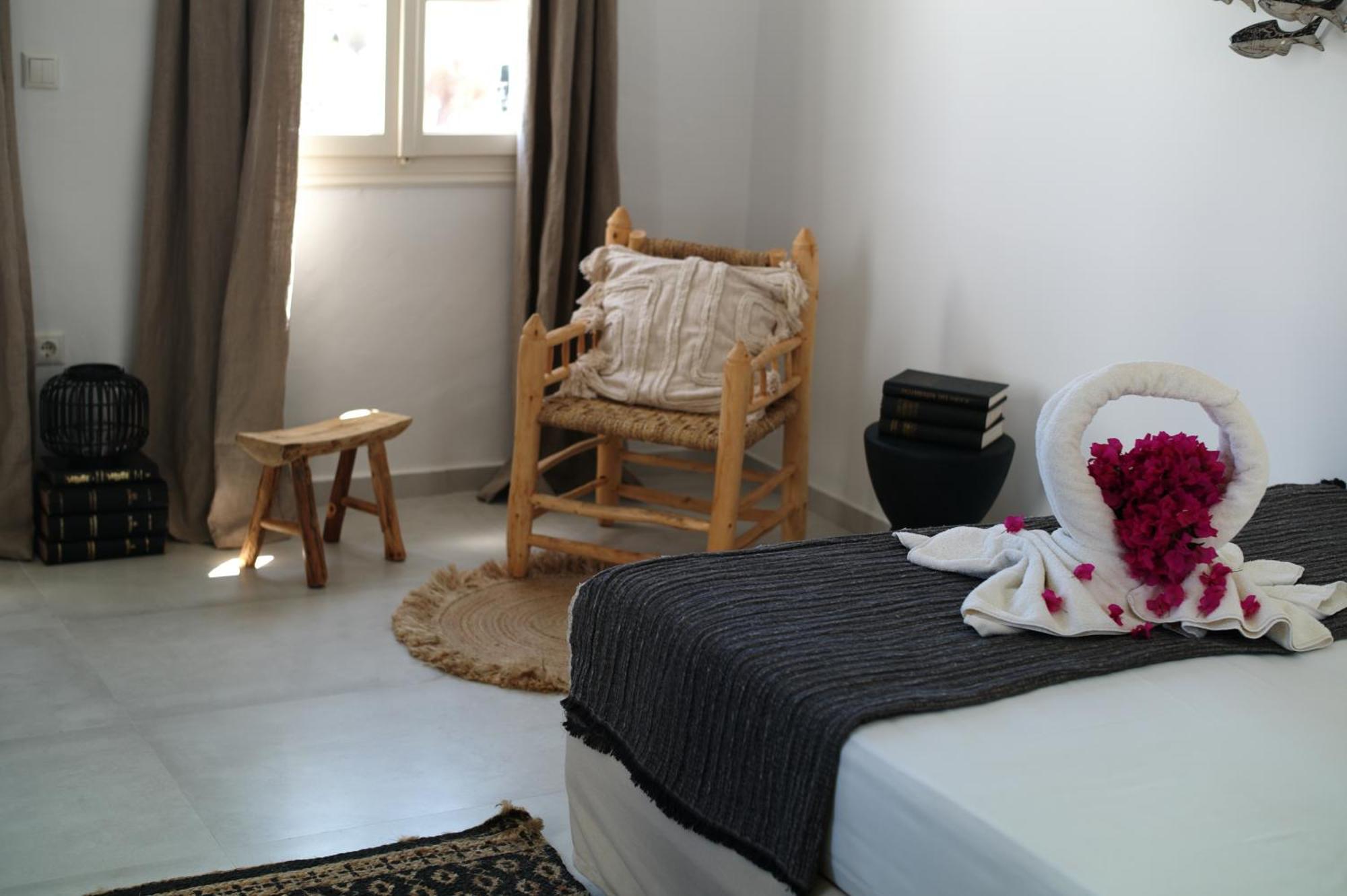Nissos * Apollonia (Sifnos)